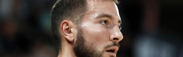 Lovernj se vratio u Partizan, pa jednom fotografijom zapalio navijače: Čuvao sam ga više od deset godina!