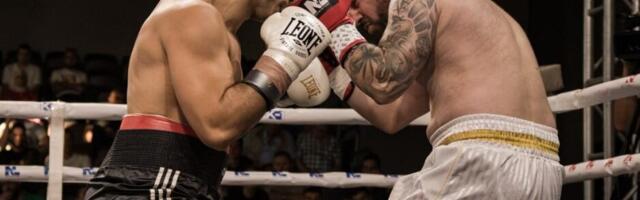 ZAVRŠEN BALKAN BOXING 9 SPEKTAKL U SARAJEVU! Almir Memić i Benjamin Poturak slavili u brutalnim borbama!