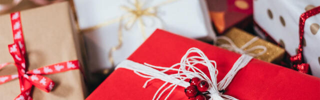 Zbog globalne nestašice čipova nema dovoljno poklona za praznike