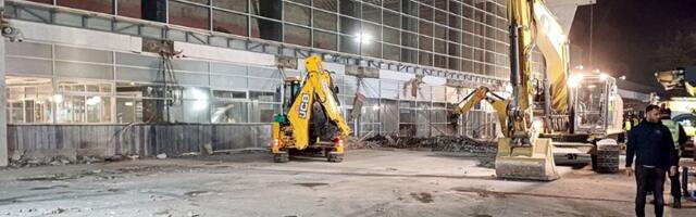 Gradonačelnik Novog Sada najavio javni konkurs za spomen obeležje žrtvama u padu nadstrešnice