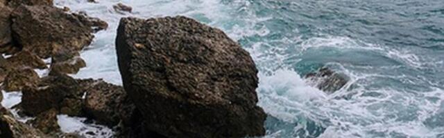 Devojka iz Srbije utopila se kod Luštice, fotografija sa stene pretvorila se u tragediju