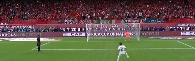 NAJLUĐA ODBRANA PENALA! Goman izveo genijalan trik i odveo svoju reprezentaciju u finale Kupa afričkih nacija! Ovo morate videti! (VIDEO)