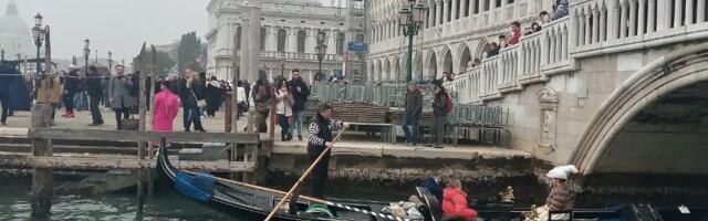 Turistkinja izazvala veliki bes domaćina: Ovo se jednostavno ne radi u Veneciji!