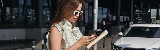 Luksuz na svakom koraku! Milica Pavlović sletela u Beograd kao sa modne piste, ukrala sve poglede stajlingom