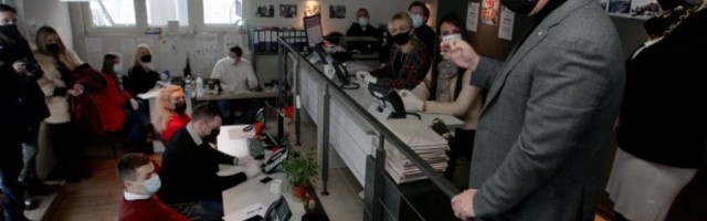 DANAS POČELI SA RADOM KOL CENTRI ZA POMOĆ NAJSTARIJIMA OKO VAKCINACIJE! Vesić: Naš posao je da pomognemo Ministarstvu zdravlja! Foto/Video