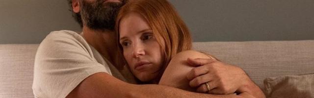 Jessica Chastain je želela “balansirane” obnažene scene sa Oscarom Isaacom u seriji “Scenes from a Marriage”