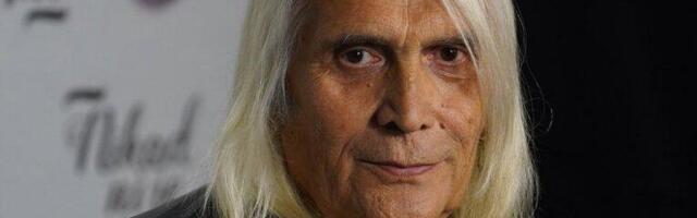 GODINAMA JE SVI PEVUŠITE: Bora Đorđević je vanvremenski hit napisao na salveti za PET MINUTA, isplivala tajna: "Zbog  toga smo ga izvlačili iz vojske"