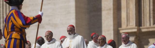 KARDINALI UMIRALI TOKOM KONKLAVE, A NAKON 5 DANA JEDU SAMO HLEB I VODU! Tokom istorije bilo je veoma teško izabrati novog PAPU,  a EVO kakva je danas situacija!