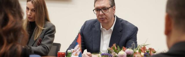 "IMAMO DOVOLJNO AVIONA, PONUDILI SMO POMOĆ I BOSNI I HERCEGOVINI" Vučić o povratku naših ljudi iz Dubaija: Ne možemo da se igramo životima, prvu priliku smo iskoristili!