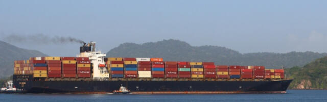 Два кинеска контејнерска брода прошла кроз Ормуски мореуз