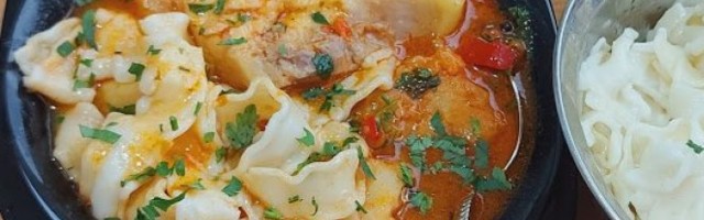 (VIDEO) RIBLJI PAPRIKAŠ U ŠERPI! Odlična ideja za današnji ručak