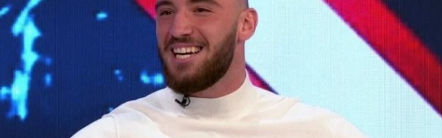 ŠOK TRANSFORMACIJA - MENSUR VIŠE NE LIČI NA SEBE! Višak kilograma, duga brada, a ovaj detalj je sve iznenadio! /VIDEO/
