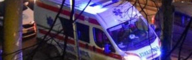 NOĆ U BEOGRADU: Saobraćajna nesreća na na Obrenovačkom putu, lakše povređena žena