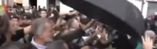 Napadnut španski kralj (VIDEO)