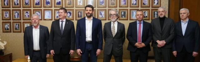 ŠAPIĆ I BRAZILSKI POSLANIK TATO: Priznanje Beogradu, prvom milionskom gradu koji je uveo besplatan javni prevoz