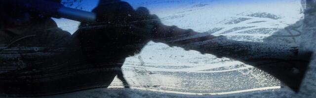 Krompir, pirinač, pena za brijanje... Tri kućna trika koja bolje čiste vetrobran od klima uređaja i sušača