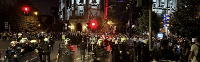 Bruka! Blokaderske sudije i tužioci pozivaju na "Marš za pravosuđe", a kampanju vode na engleskom (VIDEO)