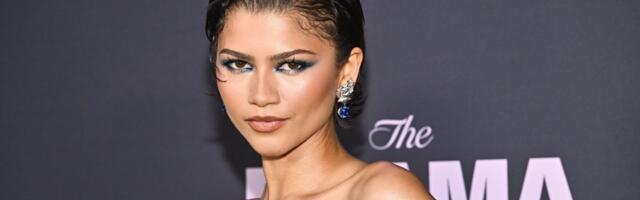 Zendaja ostavlja bez daha: U plavoj haljini zapalila mreže, a ceo svet bruji o značenju (FOTO)