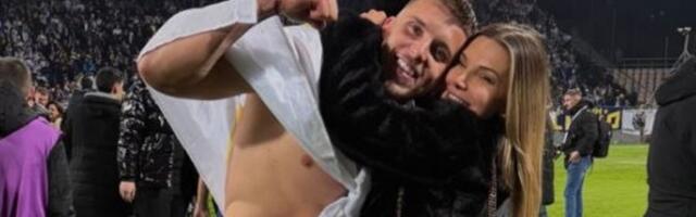 S Bosnom i Hercegovinom napravio istorijski uspeh protiv Italije, sad navijačima podelio 800 litara piva!