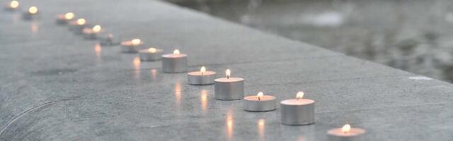 Bele ruže i sveće u nekadašnjoj Dobrovoljačkoj: U Sarajevu obeležena godišnjica napada na kolonu JNA