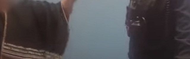 Pripadnici naoružanih snaga su petogodišnjem dečaku stavili lisice i najstrašnije mu pretili - Mališan je doživeo velike traume