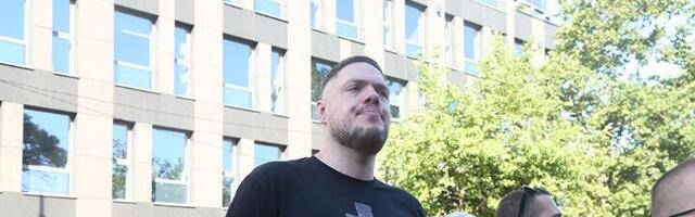"Država se raspada, tresu se oni koji su se bogatili uz SNS"