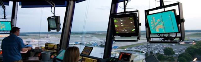 Američka FAA traži 9.000 kontrolora letenja kako bi stabilizovala preopterećen sistem