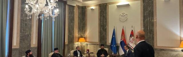 "IMA OKO 70 SRPSKE DECE U ŠKOLAMA U GRAHOVU!" Predsednik Vučić i episkop bihaćko-petrovački Sergije o Srbima u mestima širom eparhije! (VIDEO)