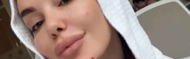 Sestra Bogdane Ražnatović napustila Srbiju! Nataša pozirala bez trunke šminke, na sebi ima samo bademantil