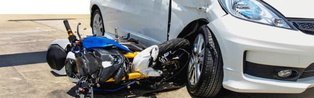 Tinejdžer (15) povređen u udesu u Kaću: Hitno prebačen u bolnicu