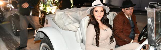 Kupala se u vodi iz kanalizacije, pa šokirala odgovorom: "Ne bih skočila u izmet da me je briga šta će ko da kaže!" Sandra Todić je ovim potezom zapanjila javnost!