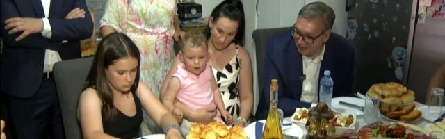 "Svi smo jedna porodica!" Predsednik poslao emotivnu i važnu poruku za sve građane (VIDEO)