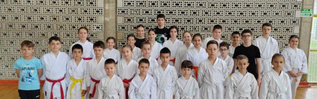 Trideset dve medalje za Karate klub Vranje na Internacionalnom takmičenju