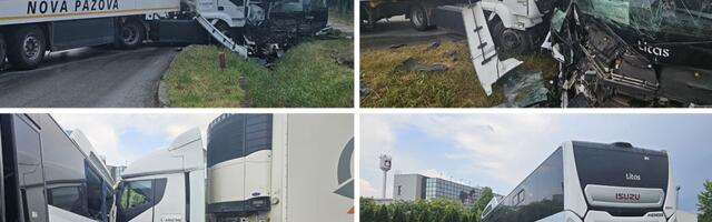 Bus crumpled like a piece of paper: First photos from the scene of horrific accident in Simanovci!