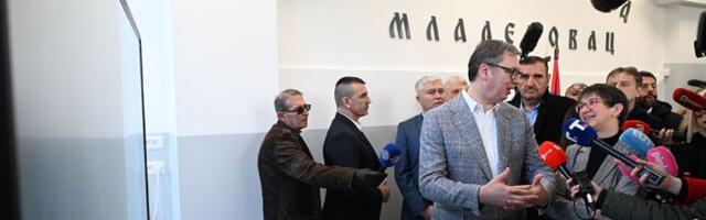 Popović: Posle više od 750 dana rekonstrukcije, vlast otvaranje gimnazije u Mladenovcu predstavlja kao istorijski događaj
