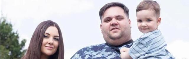 Atraktivna Australijanka stalno trpi uvrede zato što voli goleme muškarce