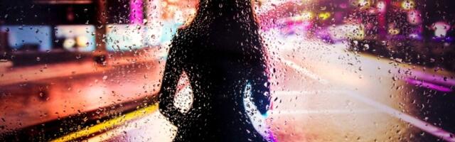 Bjanka Censori ponovo ŠOKIRA: Utegla se u LATEKS, pa pokazala GRUDI (FOTO/VIDEO)