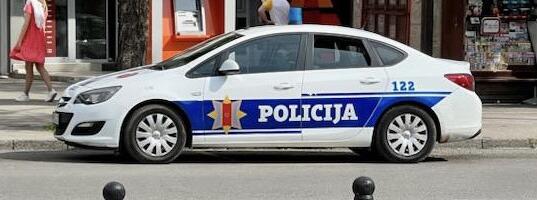 Udes na putu Andrijevica–Berane: Petoro povređenih, među njima dvoje dece