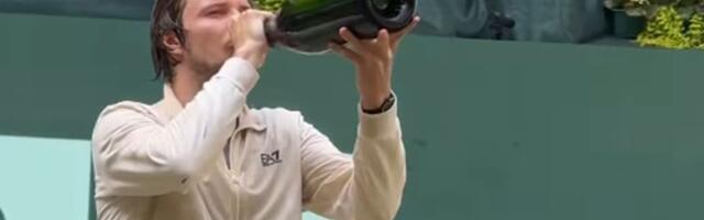 "Poštujem Đokovića, Nadala i Federera, ali nismo prijatelji": Ekscentrični teniser dao sud o "velikoj trojici"