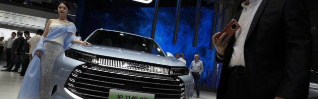 Zaboravite na dizalicu: Kineski automobili sami podižu točak kad pukne guma