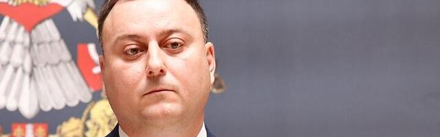 Čučko se izblamirao: Bolje da više ne brani SNS!