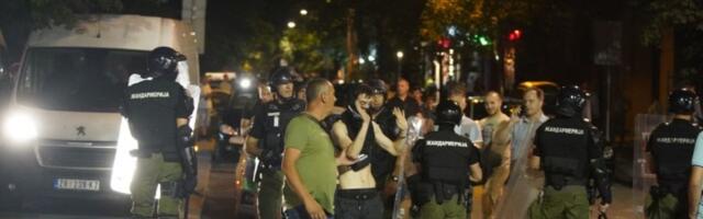 Operisan student s teškim povredama: Ruke su mu bile podignute uvis, policajac ga udario pendrekom u lice