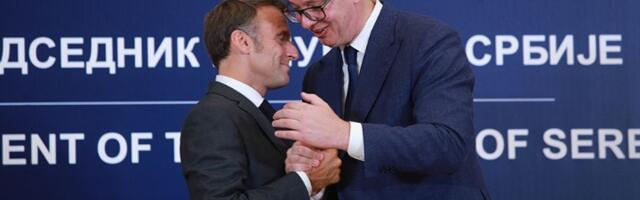 Vučić razgovarao sa Makronom, rekao da je Srbija posvećena dijalogu