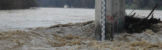 PRETI POVEĆANJE VODOSTAJA Uvedena vanredna odbrana od poplava na reci Ibar