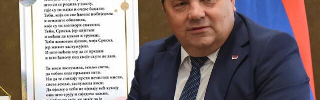 ZA HEJTERE, BOTOVE I SRBOFOBNE OTROVE! Stevandić pesmom odgovorio protivnicima Republike Srpske: "Nek crknu svi dušmani, svi jadni, podli i prljavi! (FOTO)