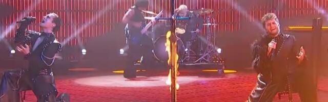 "Krst koji gori - sodoma i gomora!" Poznata Srpkinja izvređala PZE, a evo šta se zaista dogodilo na bini