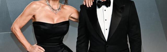 Loren Sančez je taman izabrala pozu da se slika sa Džefom Bezosom, ali su svi gledali u prizor iza njih (VIDEO)