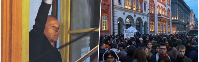 REKTORU POLITIKA NA PRVOM MESTU, HUŠKA BLOKADERE NA NASILNE AKCIJE! Pretvorio univerzitet od mesta za školovanje u bazu za političke agitacije