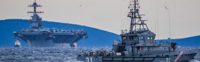 Носач авиона „Џералд Р. Форд” испловио из Сплита