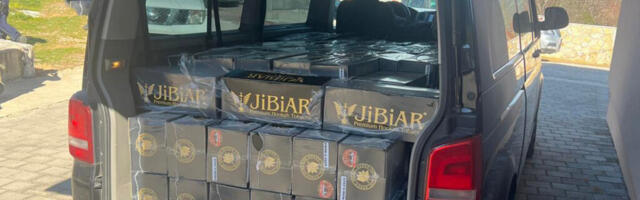 Muškarac pokušao da preveze 3000 kutija rezanog duvana, oštetio budžet za 8 miliona